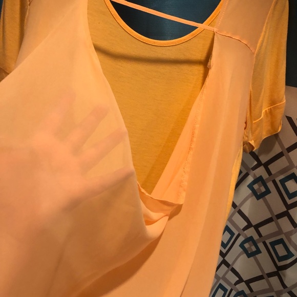 High-Low Mesh Back Top - Picture 5 of 5